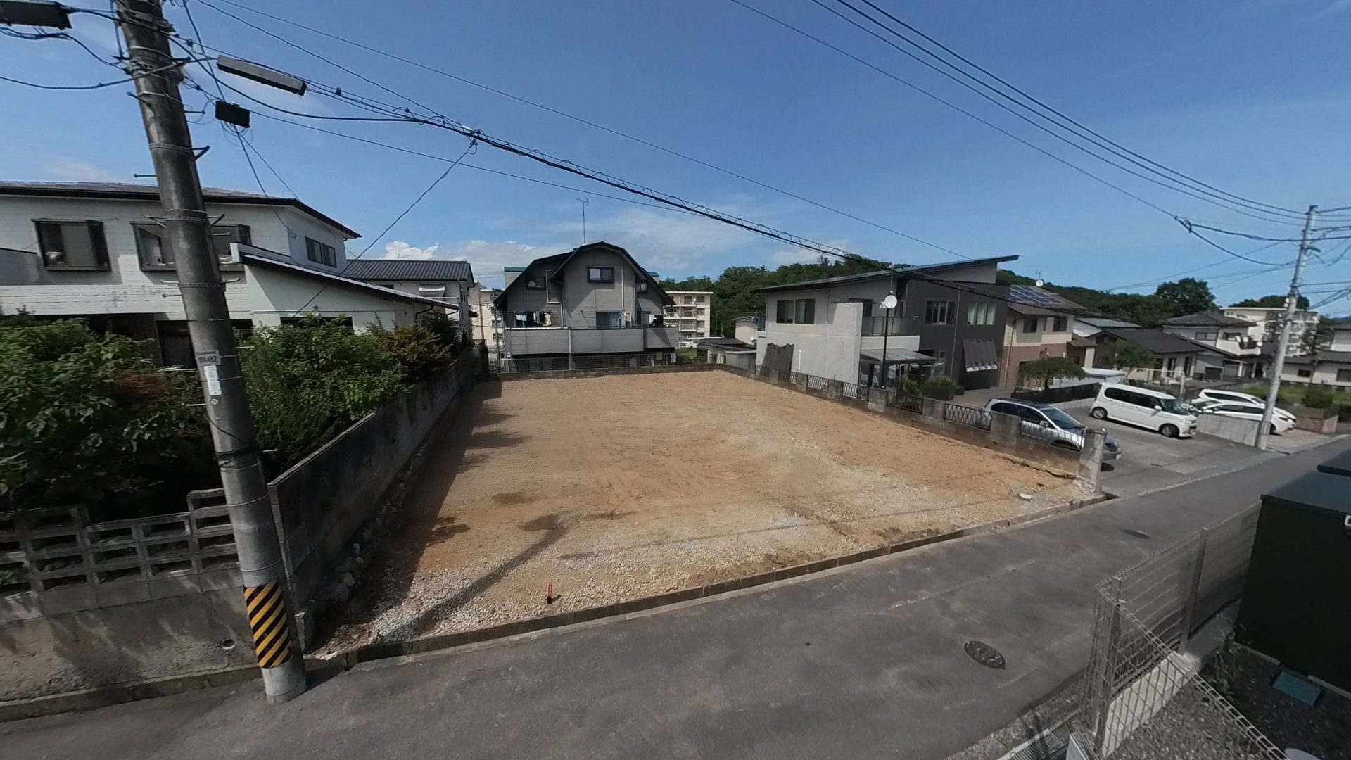 内郷高坂町　日当たり良好なとっても広い100坪の売地　建築条件なし